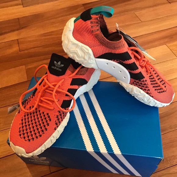 ADIDAS F 22 PK SZ 8 and 11 TRACE ORANGE PRIMEKNIT - Picture 5 of 9